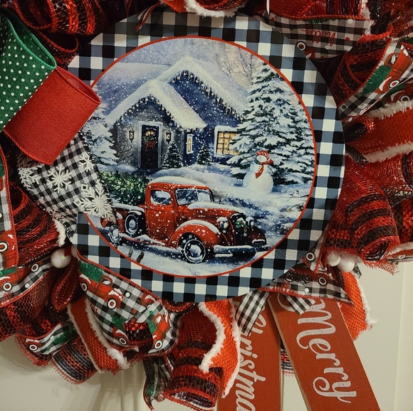 Christmas wreath - Picture 2 of 3